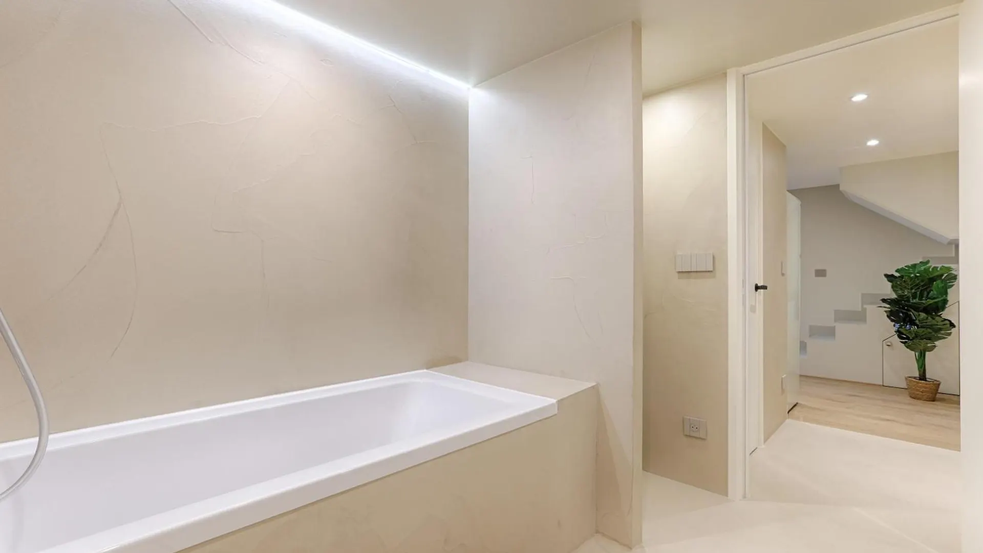 Residence - Roquette - Marais Paris