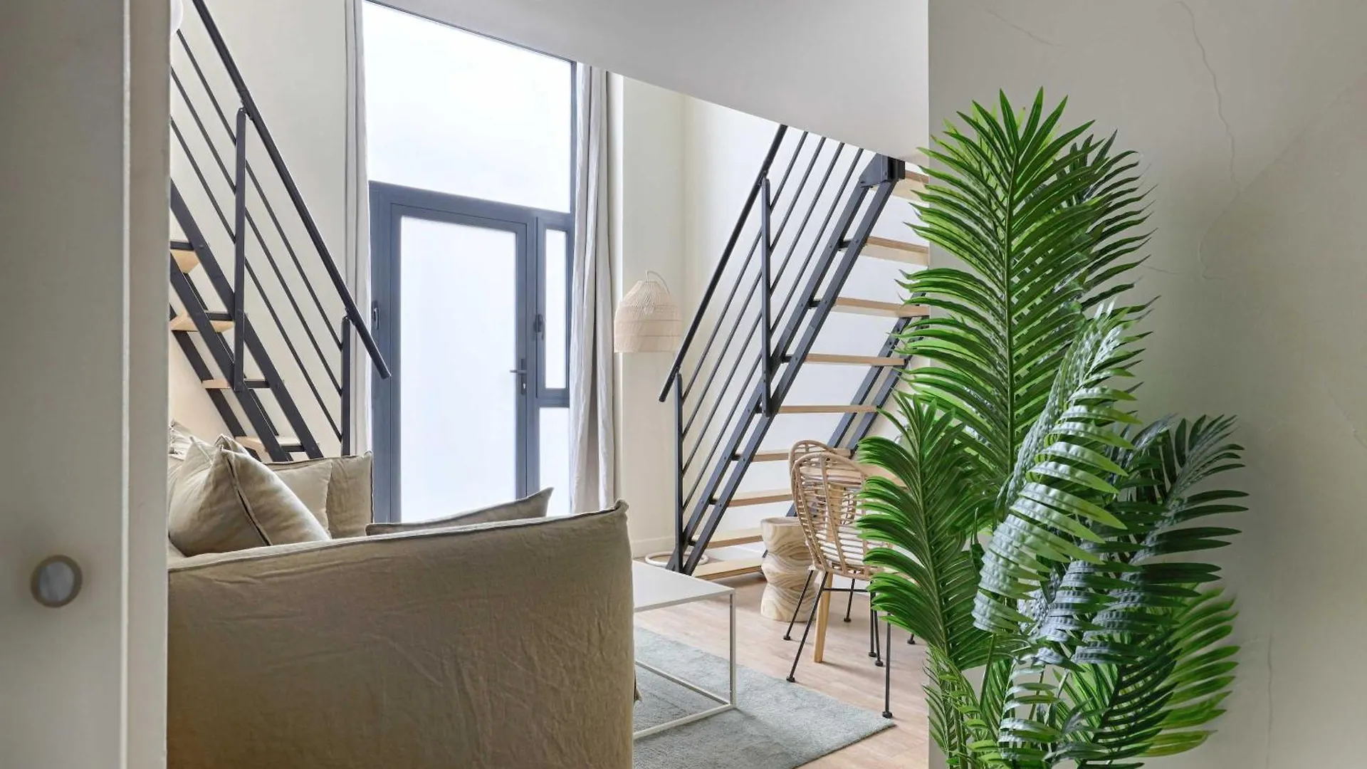 Apartment Residence - Roquette - Marais Paris