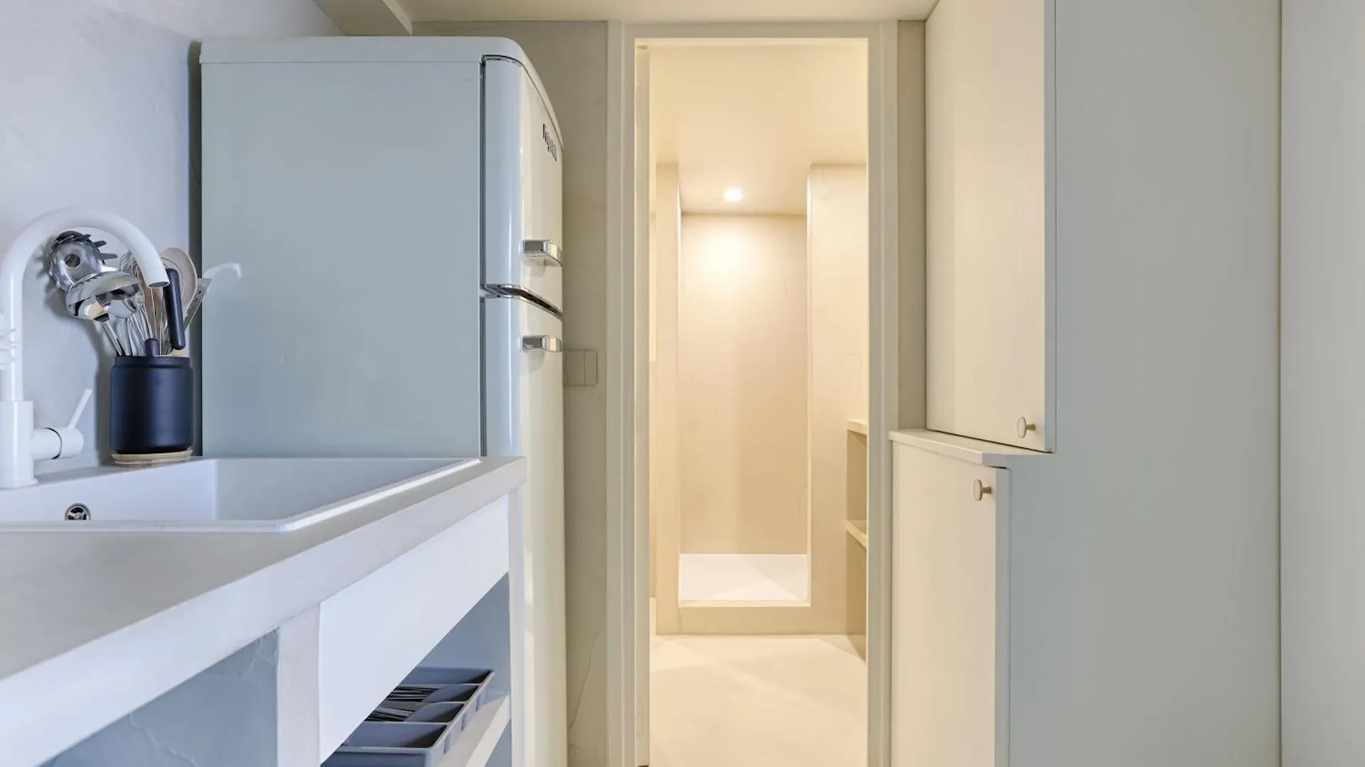 Apartment Residence - Roquette - Marais Paris France