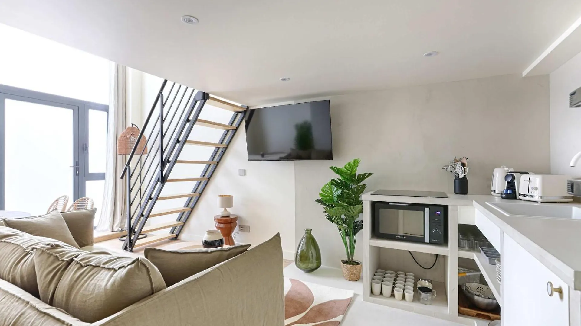 Residence - Roquette - Marais Parijs Appartement