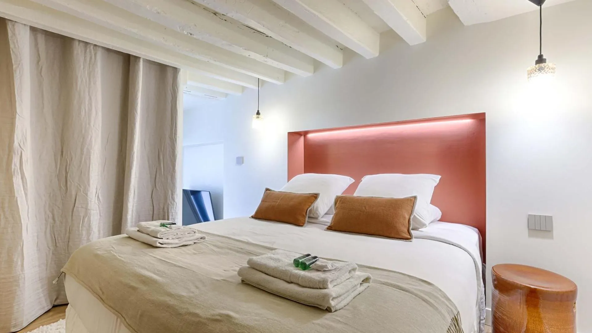 Residence - Roquette - Marais Parijs Appartement